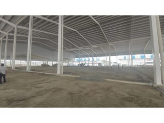 Foto 7 de Vía Daule se alquila bodegas 3300 m2 ideal para farmaceuticas