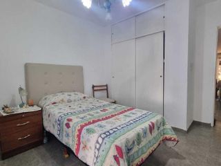 Ph departamento  1 dormitorio parque cochera en  venta La Plata