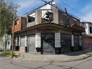 Foto 2 de venta degalpon en esquina con losa, zona san juan
