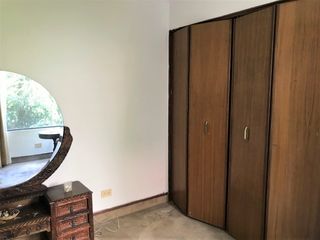 Foto 14 de Venta Departamento Amplio Sector Quito Tenis