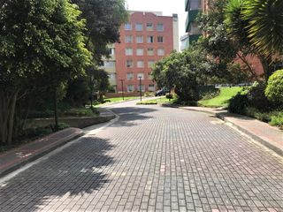 Foto 16 de Venta Departamento Amplio Sector Quito Tenis