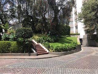 Foto 17 de Venta Departamento Amplio Sector Quito Tenis