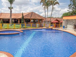 Foto 3 de hotel en venta en la tebaida. Cod V16488