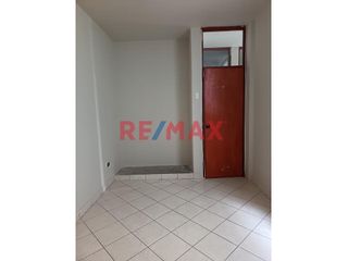 Foto 11 de 🌟 ¡Oportunidad única en Piura! 🌟

Descubre tu nuevo hogar en este encantador departamento ubicado 2do piso 🏠 con una construcción de 77 m². Ubicado