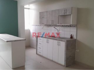 Foto 11 de Venta Casa Comercial 3 Pisos Alto Trujillo Barrio 3