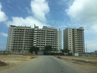 Venta de Departamento en Salinas, con vista al mar.
