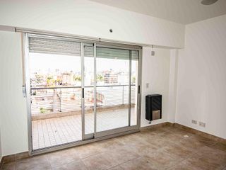 Alquiler - Palermo - Duplex 2 ambientes - Frente con 2 balcones - Impecable - Muy Luminoso