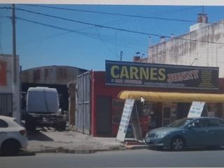 Galpon mas Local Comercial- Cordoba Capital
