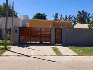 Casa en venta de 2 dormitorios c/ cochera en General Rodríguez