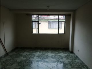 SE VENDE CASA COMERCIAL EN EL CENTRO DE ZIPAQUIR