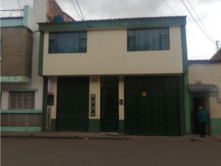 SE VENDE CASA COMERCIAL EN EL CENTRO DE ZIPAQUIR