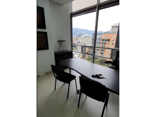 OFICINA DE 98 M2 EN VENTA, UBICADA EN PEPE SIERRA, BOGOTA