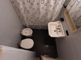 Foto 14 de Departamento · 1  Ambiente · balcón · 200 mts. de Plaza Colón