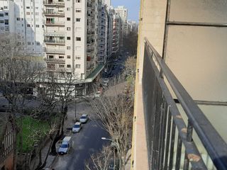Foto 13 de Departamento · 1  Ambiente · balcón · 200 mts. de Plaza Colón