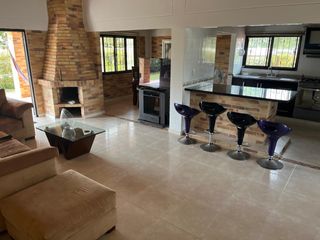 Foto 13 de Venta de Casa Campestre vía a la Mesa de Los Santos - C.R. Altamira. Cod V7367
