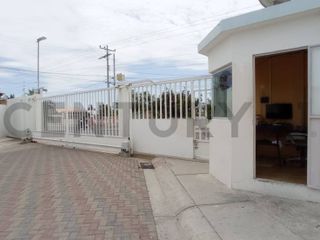 Se vende casa de oportunidad  Salinas en la Urb Brisita del Mar, amoblada EstF