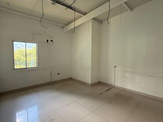 Foto 2 de oficina en arriendo en los acacios. Cod A4930