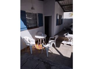 Foto 5 de ALQUILER DE CASA CÉNTRICA EN MONTE HERMOSO - COCHERA