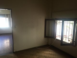 Foto 7 de DPTO TIPO CASA 3 AMB. C/GARAGE PARA 2 VEHÍCULOS