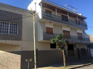 Foto 12 de DPTO TIPO CASA 3 AMB. C/GARAGE PARA 2 VEHÍCULOS