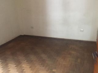 Foto 6 de DPTO TIPO CASA 3 AMB. C/GARAGE PARA 2 VEHÍCULOS