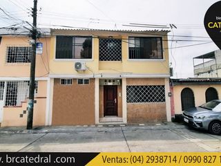 Villa Casa Edificio de venta en Guayacanes – código:19916