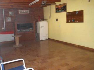 Foto 13 de SE VENDE CASA ESTILO CHALET 4 DORMITORIOS BARRIO NOROESTE