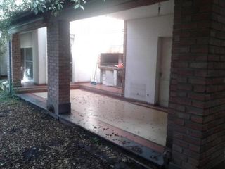 Foto 8 de Venta  casa 4 amb a refaccionar  Villa Devoto
