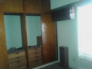 Foto 5 de Venta  casa 4 amb a refaccionar  Villa Devoto