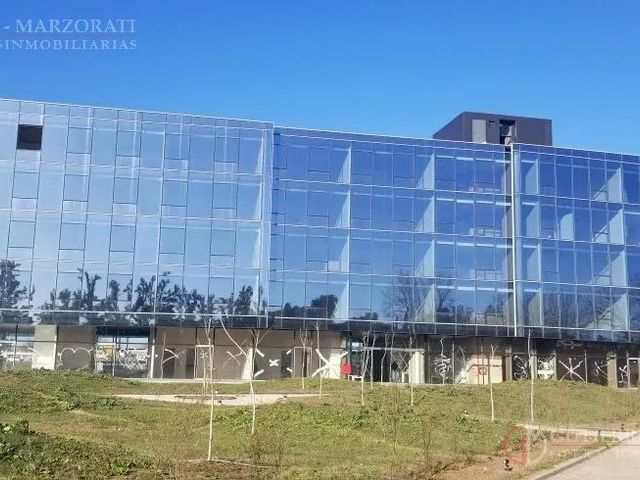 Edificio Meridiano Excelente Oficina En Alquiler! A Estrenar   - $ 130.000 -