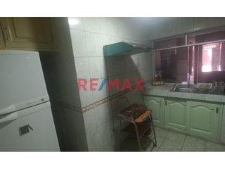 Foto 9 de Se Vende Casa De 4 Pisos En La Urb Leoncio Prado, Rmac