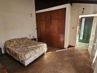 Casa en venta de 4 dormitorios c/ cochera en Ituzaingó Norte