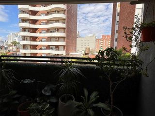 Departamento tres dormitorios en alquiler, AMOBLADO. Zona río, Rosario.