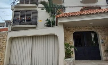 Árasán 3 seomra, 180 m²