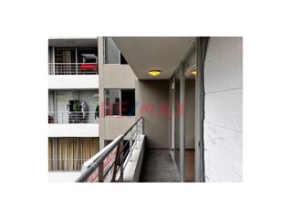 Foto 10 de Moderno departamento en alquiler de 92 m2 esta ubicado en el piso 4 con ascensor.

Departamento esta ubicado en Av. Arequipa 1480 en Lince a media c