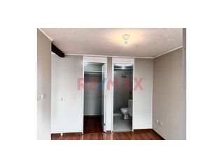 Foto 5 de Moderno departamento en alquiler de 92 m2 esta ubicado en el piso 4 con ascensor.

Departamento esta ubicado en Av. Arequipa 1480 en Lince a media c