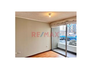 Foto 6 de Moderno departamento en alquiler de 92 m2 esta ubicado en el piso 4 con ascensor.

Departamento esta ubicado en Av. Arequipa 1480 en Lince a media c