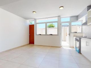 Dúplex en venta - 2 Dormitorios 2 Baños - 73Mts2 - Los Hornos, La Plata