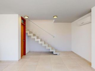 Dúplex en venta - 2 Dormitorios 2 Baños - 73Mts2 - Los Hornos, La Plata
