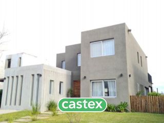 Foto 1 de Casa de 3 dormitorios y escritorio en venta en Castaños, Nordelta