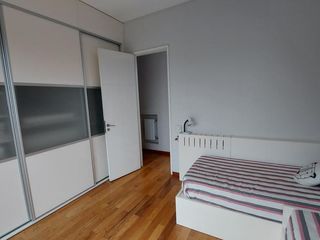 EN VENTA - CASA 3 DORMITORIOS C/ ESCRITORIO- COCHERA- PISCINA -  MIRAFLORES, FUNES HILLS