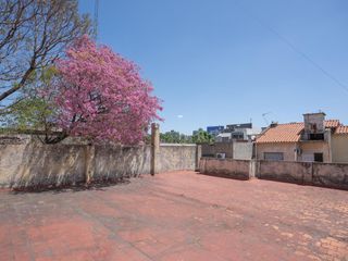 Venta Casa más galpón en venta en Avellaneda En Block