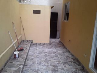 Foto 11 de Av. C.Julio Arosemena, Vta. Casa de Estreno Urb. Altagracia(J.Luna)