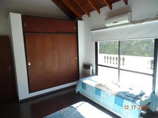 Casa en venta - 3 Dormitorios 4 Baños - Cochera - 1.000Mts2 - San Vicente