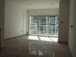 Monoambiente en Construcción 17 e/ 43 y 44 -  38mts2 - pozo - Emprendimiento.