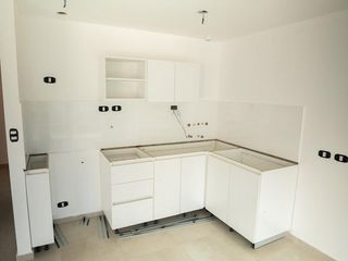 Monoambiente en Construcción 17 e/ 43 y 44 -  38mts2 - pozo - Emprendimiento.
