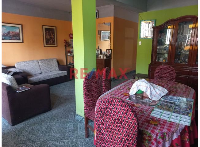 Casa en Venta en Los Olivos - Fler
