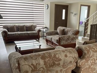 Casa en venta cerca al Hilacril Plaza, Tumbaco