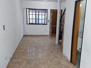 Foto 35 de Venta de triplex 4 ambientes Villa Luzuriaga