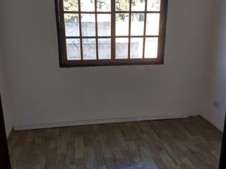 Foto 16 de Venta de triplex 4 ambientes Villa Luzuriaga